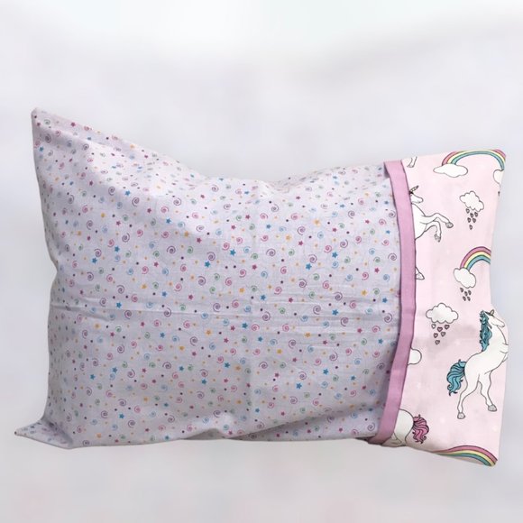Toddler Pillow Case, Brand New Handmade Toddler Pillowcase with a Unicorn Trim - Picture 1 of 4